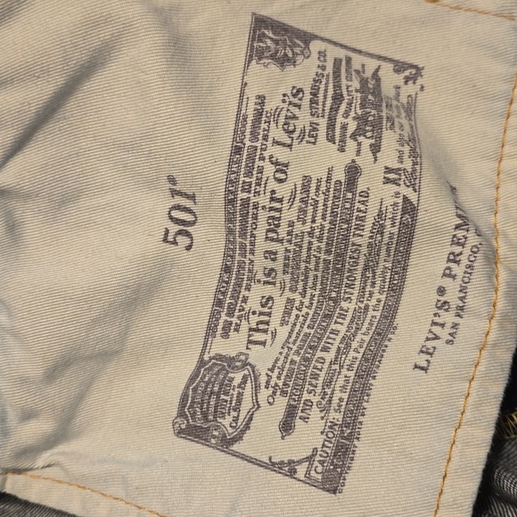 Levi's 501 Original Mid Rise Regular Fit Straight Leg Jeans - Picture 13 of 15